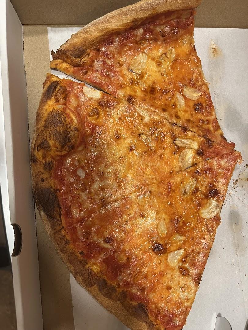 Dominick's Pizzeria & Restaurant